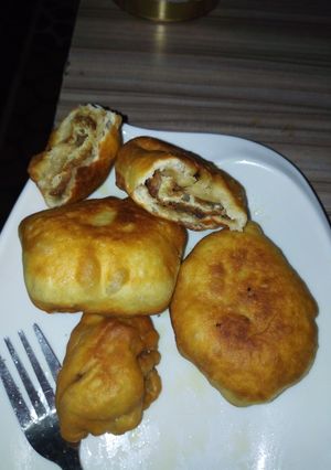 A picture of Fried egg roll.