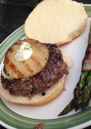 A picture of Spicy Island Bison Burgers.