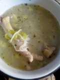 Sopa de patita de polllo con hojuelas de quinua