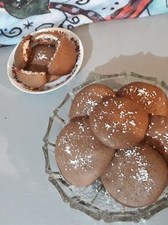 عکسی از دستور کوکی شکلاتی با مغز نارگیل برای عید