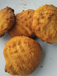 A picture of Coconut cookies.