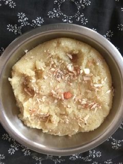 સોજી નો શીરો (Sooji Shiro Recipe in Gujarati) રેસીપી મુખ્ય ફોટો