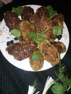 عکسی از دستور کوکو لوبیا و سیب زمینی