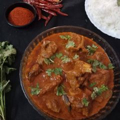 A picture of Kashmiri rogan josh.