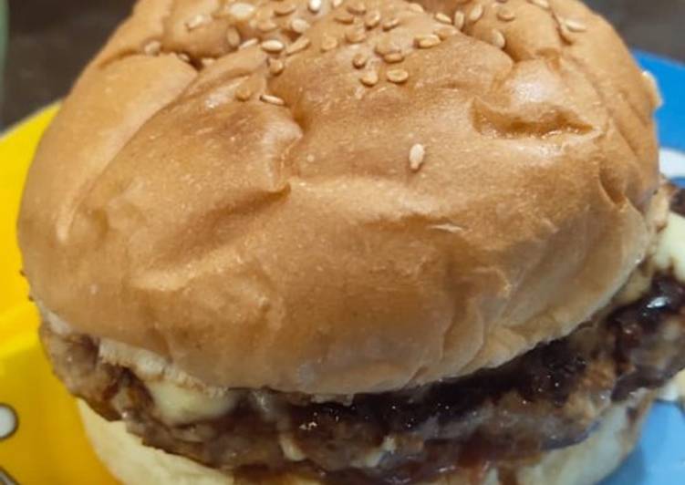 Rahasia Membuat Burger Patties Homemade Yang Renyah