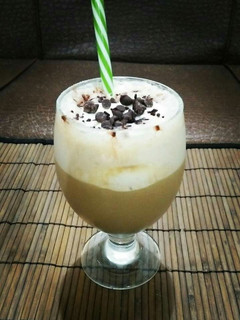 A picture of Cold Coffee with vanila ice cream🍺🍦.