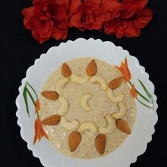 A picture of Nolen Gur Payesh.