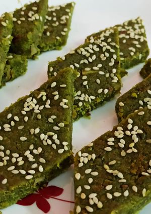 মটরশুঁটির বরফি(matarshuti barfi recipe in Bengali) রেসিপির প্রধান ছবি
