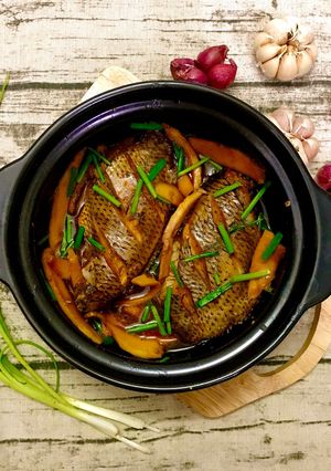 Hình của món Cá Rô Phi kho dừa.