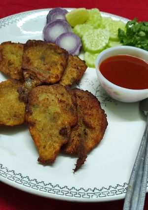 A picture of Crispy Topse or Mango Fish Fry.