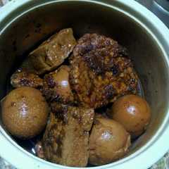 A picture of Semur Tahu Telor Tempe.
