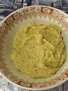 Una foto de Crema de Garbanzos para untar (Hummus con tahini)