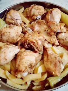 صورة لوصفة صينية بطاطا بالدجاج في الفرن 😍😍😍 حجم عائلي