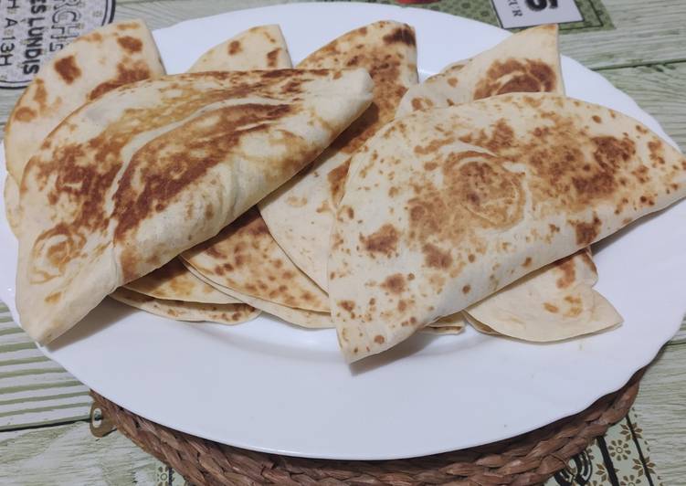 Tortitas de trigo rellenas