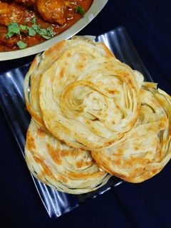 நூல் பரோட்டா (nool parotta recipe in Tamil) செய்முறை முக்கிய புகைப்படம்