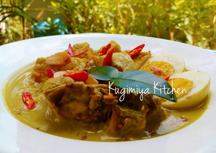 Opor Ayam Tahu Telur