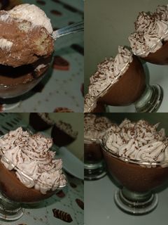 صورة لوصفة تحلية راقية بالفلان🍮 والشوكولاتة 🍫 والبسكويت 🍩 والكريمة بنينة 😋😋