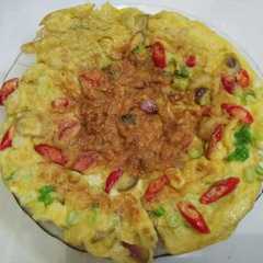 Telur dadar sayur রেসিপির প্রধান ছবি