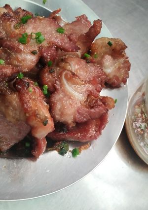 รูปของ กระดูกอ่อนหมูนุ่ม จิ้มแจ่ว
