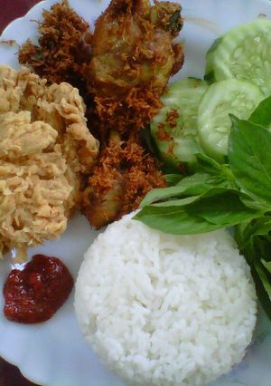 Foto resep 🍁AYAM GORENG TABUR KELAPA NAN RENYAH ala vina🍁