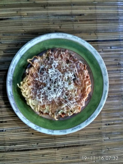 Foto resep Omelet Mie Keju