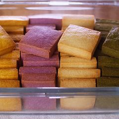 Crunchy Square Butter Cookies with Vegetable Powder A picture of Crunchy Square Butter Cookies with Vegetable Powder.