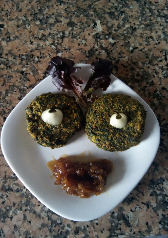 Una foto de Hamburguesas de kale con lentejas