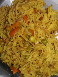 नमकीन सेविया(namkeen sevaiya recipe in hindi) रेसिपी मुख्य फोटो