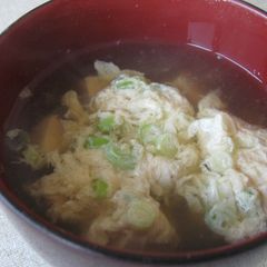 A picture of Tofu & Egg Soup.