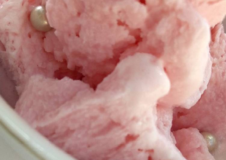 Strawberry Ice Cream