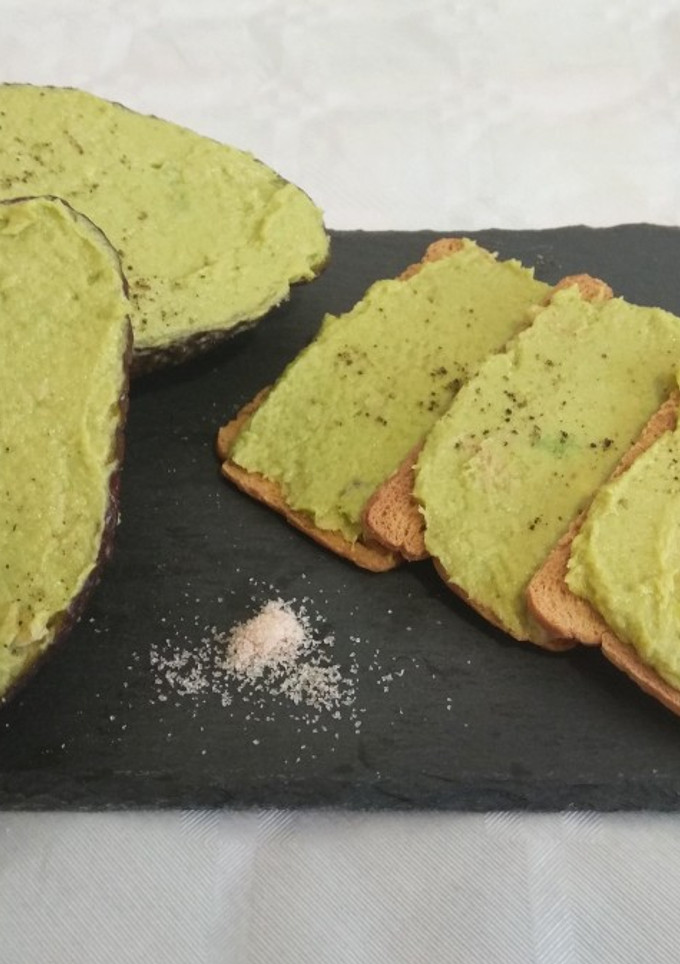 Una foto de Paté de Aguacate y atún
