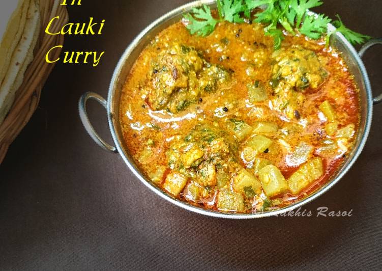 Recipe of Super Quick Homemade Palak muthiya in lauki curry