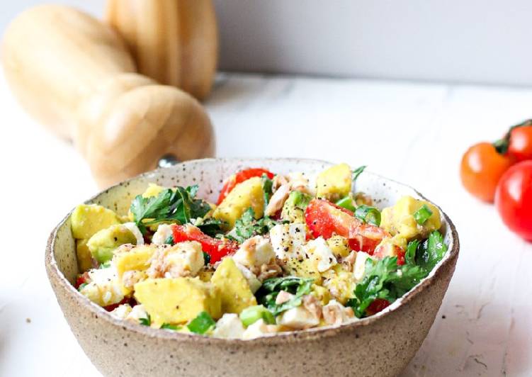 Salada de abacate com atum - Tudogosreceitas