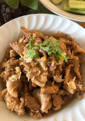 รูปของ หมูกระเทียม