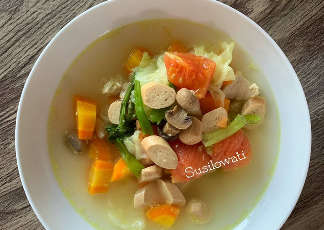 Sup Ayam Kuning Khas Betawi