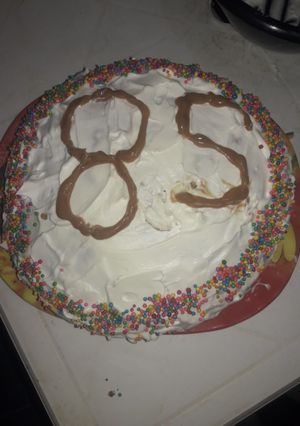 Una foto de Bizcochuelo caaero de vainilla👌😋