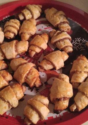 A picture of Rugelach cookies.