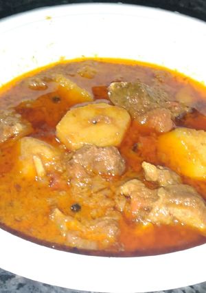 A picture of Bhuna Aloo Gosht.