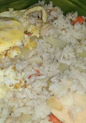 Foto resep Nasi goreng bakso ikan dan tuna (pakai rice cooker) 🍚🐟