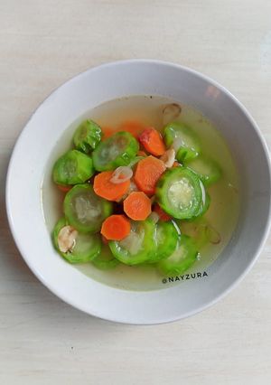Foto resep Sayur Bening Wortel dan Gambas