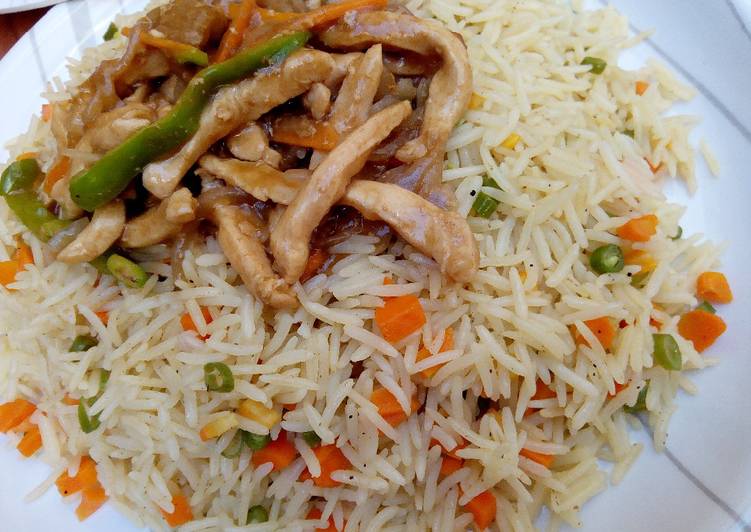 Coconut fried rice with shredded chicken sauce