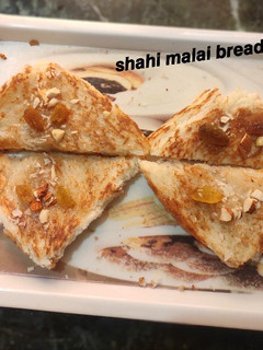शाही मलाई ब्रेड(Shahi Malai Bread recipe in hindi) रेसिपी मुख्य फोटो