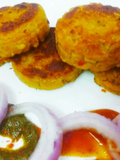 काबुली चना सोया कटलेट (Kabuli Chana soya cutlet recipe in Hindi) रेसिपी मुख्य फोटो