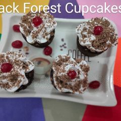 A picture of Black Forest Cupcakes.
