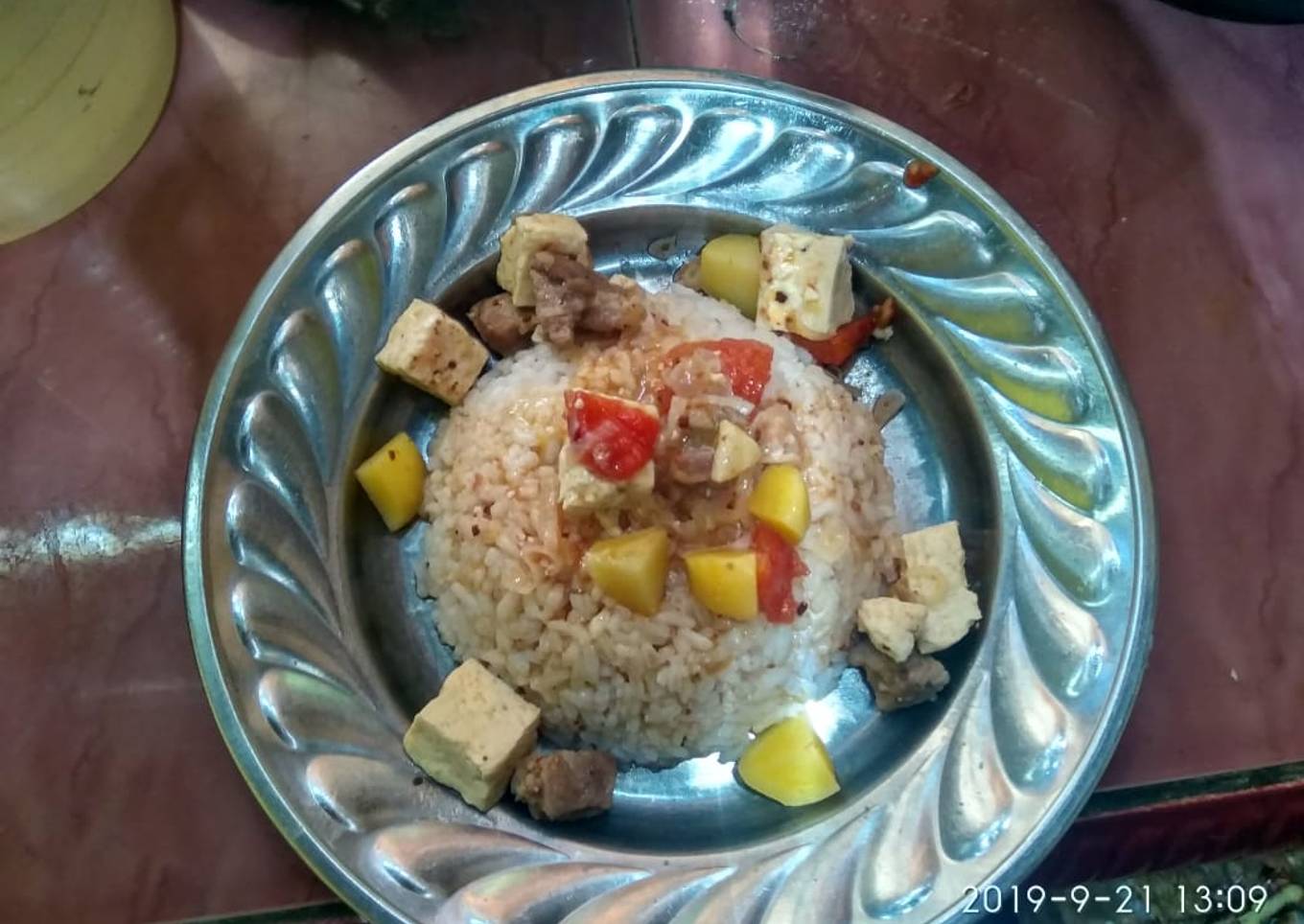 Daging babi tahu tomat