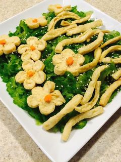 Hình của món Gỏi khổ qua chay !.
