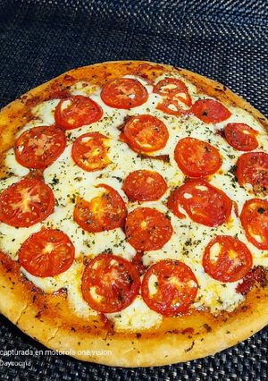 Una foto de Pizza Grande de Tomate