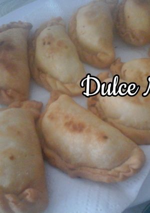 Una foto de Masa casera para empanadas fritas