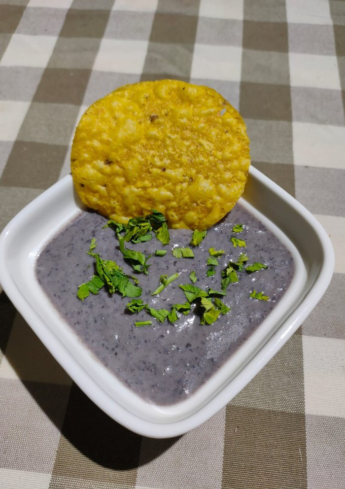Una foto de Dip de porotos negros