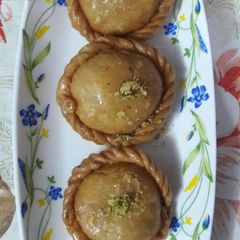 A picture of Chandrakala sweets.